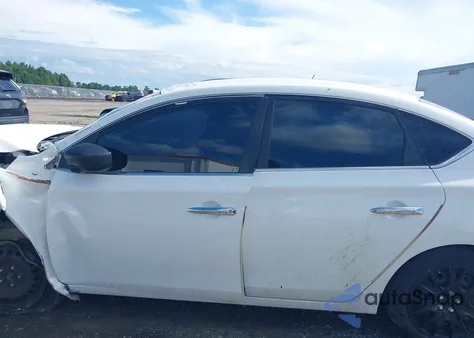 2016 Nissan Sentra S z USA, uszkodzony, nr VIN 3N1AB7AP5GY234642